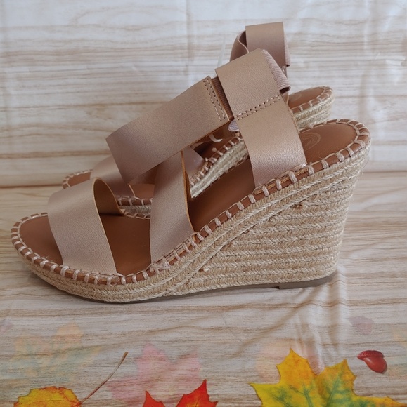 Shoes - Wedges Size 8.5